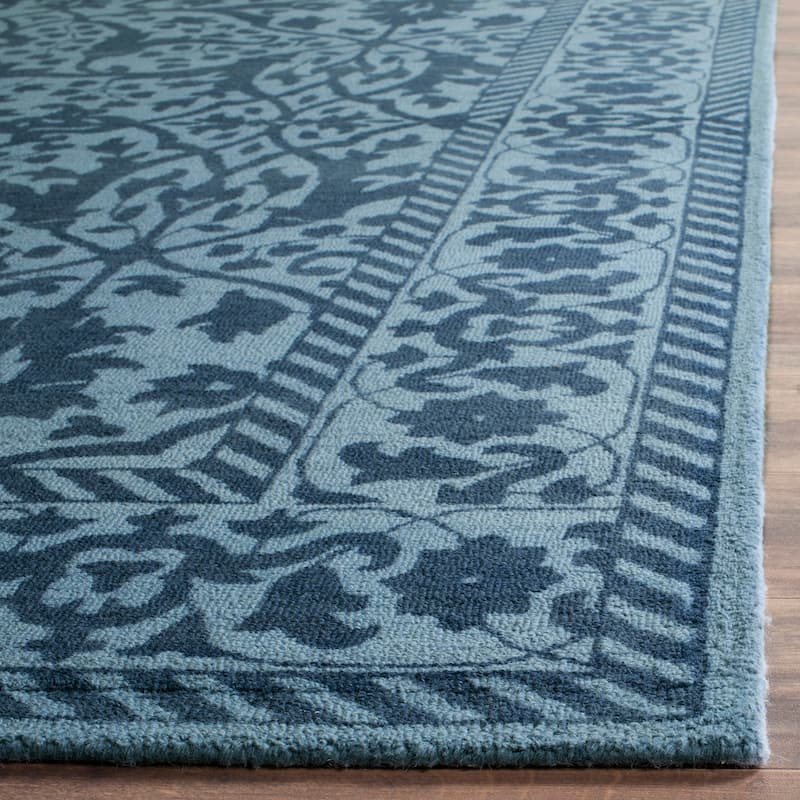 SAFAVIEH Handmade Restoration Vintage Boho Shianne Oriental Wool Rug