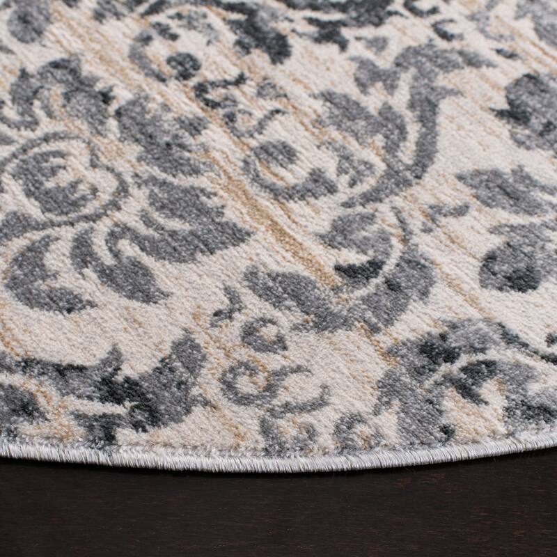 SAFAVIEH Isabella Sanjuana Traditional Rug