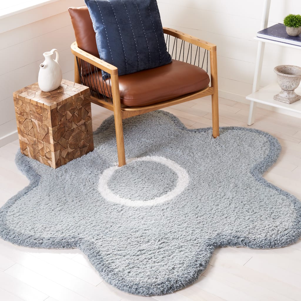 SAFAVIEH Handmade Novelty Areli Floral Rug