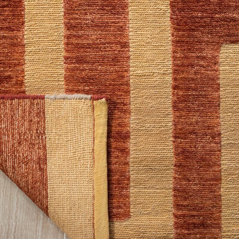 SAFAVIEH Hand-knotted Santa Fe Miraldina Modern Wool Rug