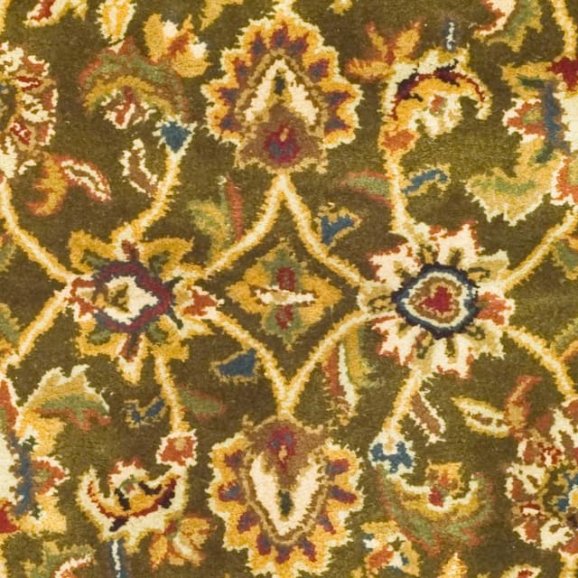 SAFAVIEH Handmade Classic Clotilda Traditional Oriental Wool Rug