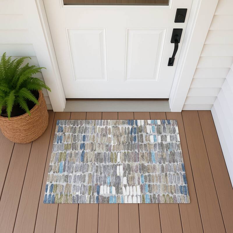 Machine Washable Indoor/ Outdoor Modern Caps Chantille Rug - Taupe - 1'8" x 2'6"