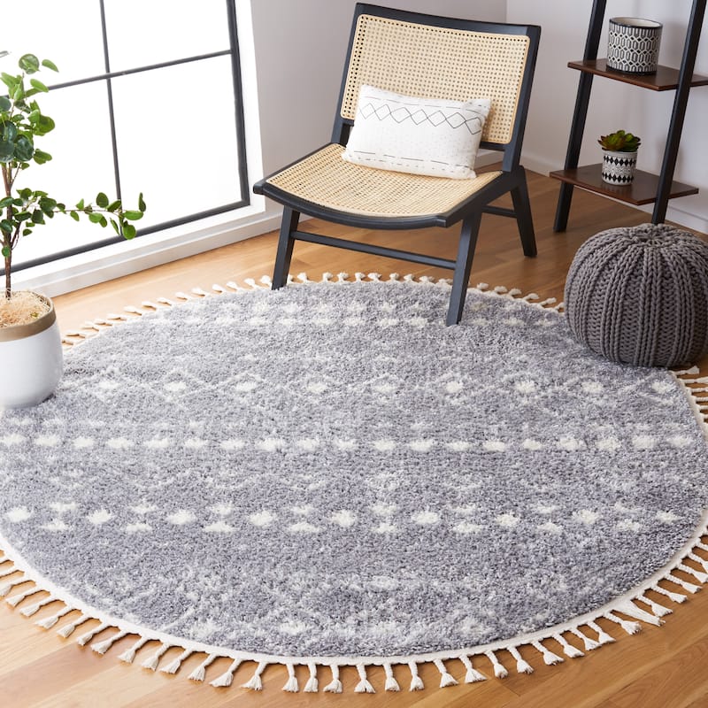 SAFAVIEH Berber Fringe Dashurije Leatha Trellis Rug - 6'7" Round - Light Grey/Ivory