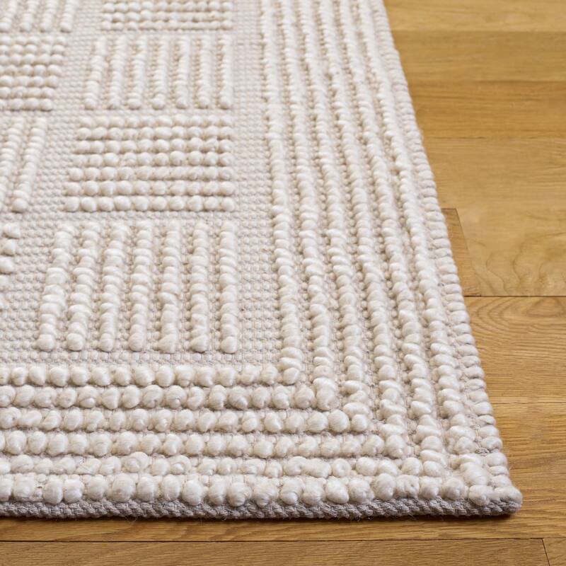 SAFAVIEH Handmade Natura Vizma Raised Textured Wool Blend Rug