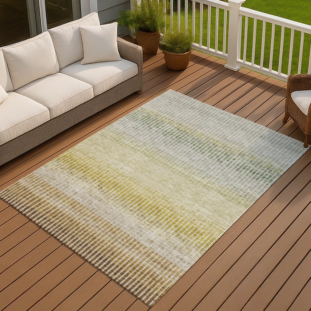 Machine Washable Indoor/ Outdoor Contemporary Stripes Chantille Rug
