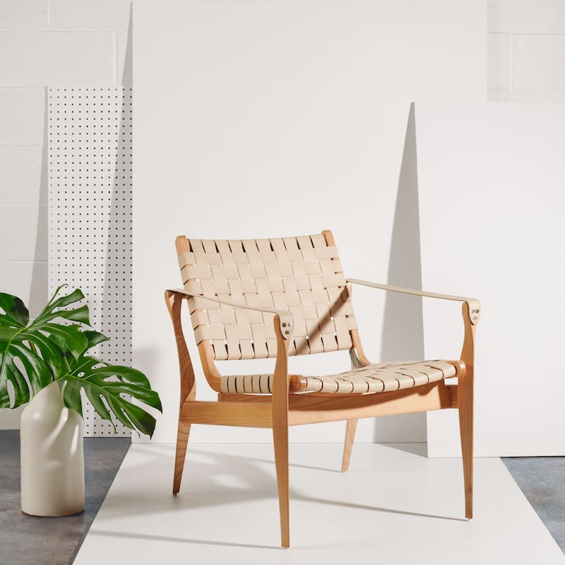 SAFAVIEH Couture Zenica Leather Safari Chair - 24.5" W x 30" L x 30" H - 25"W x 30"D x 30"H