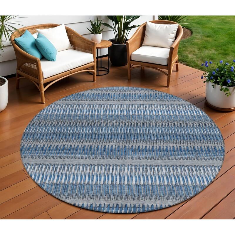 HomeRoots Striped Transitional Rectangle Outdoor Rug - 8' Round