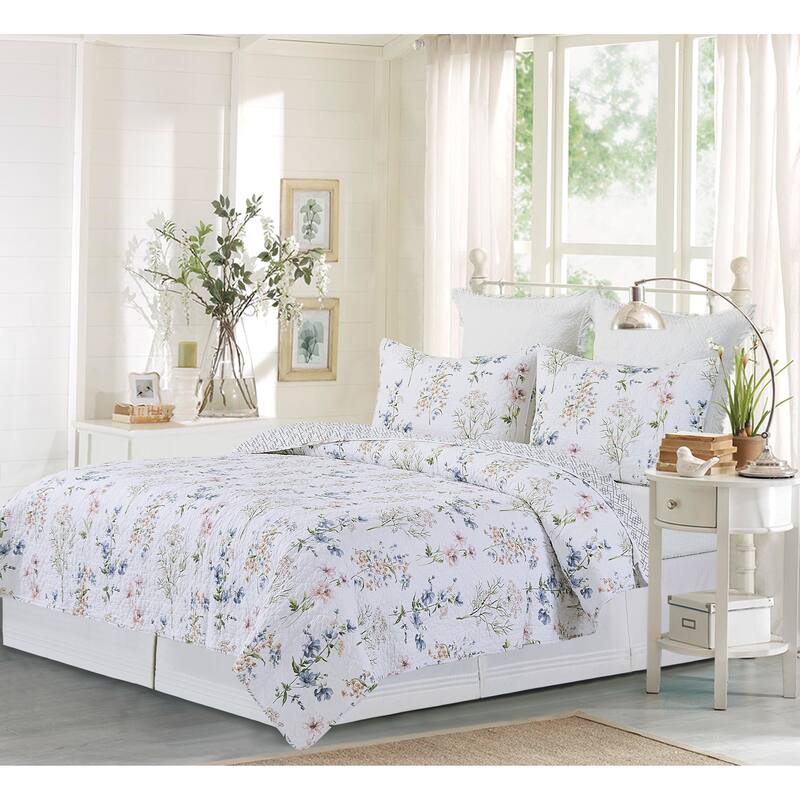 Cynthia Floral Cotton Quilt Set - Reversible and Machine Washable