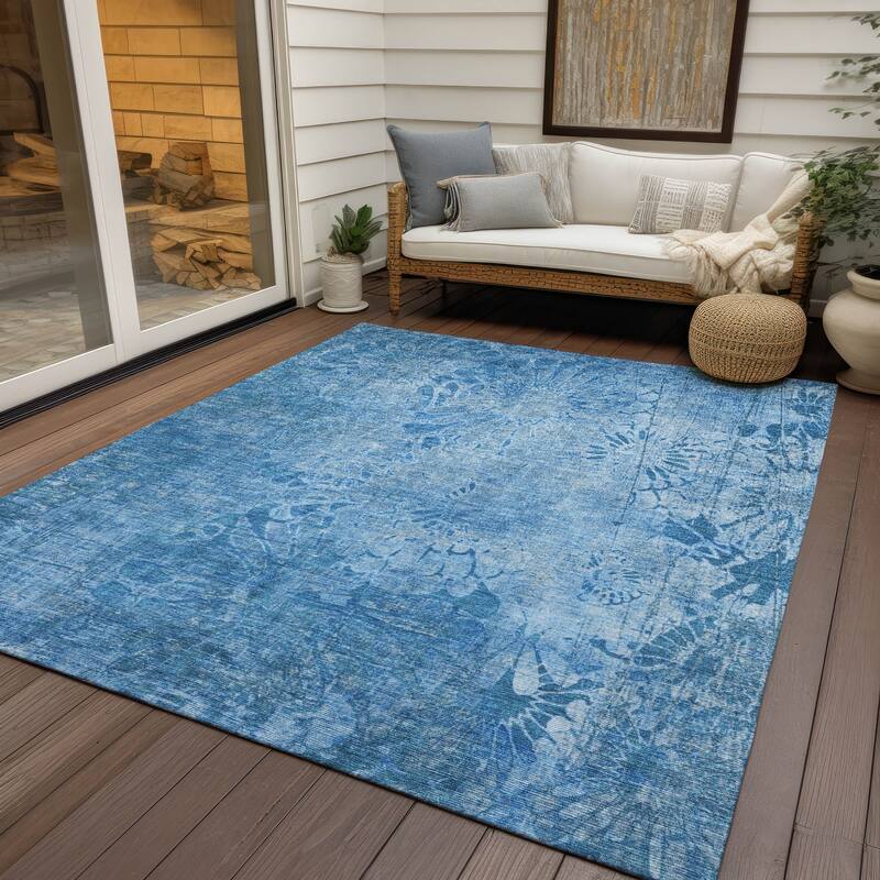 Machine Washable Indoor/ Outdoor Modern Floral Chantille Rug
