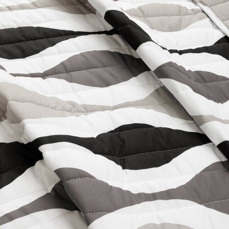 Lush Decor Mid Century Geo 3 Piece Quilt Set