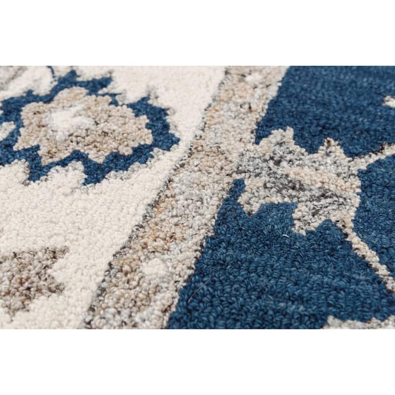 Alora Decor Spirit Blue Classical Hand-tufted Wool Blend Rug