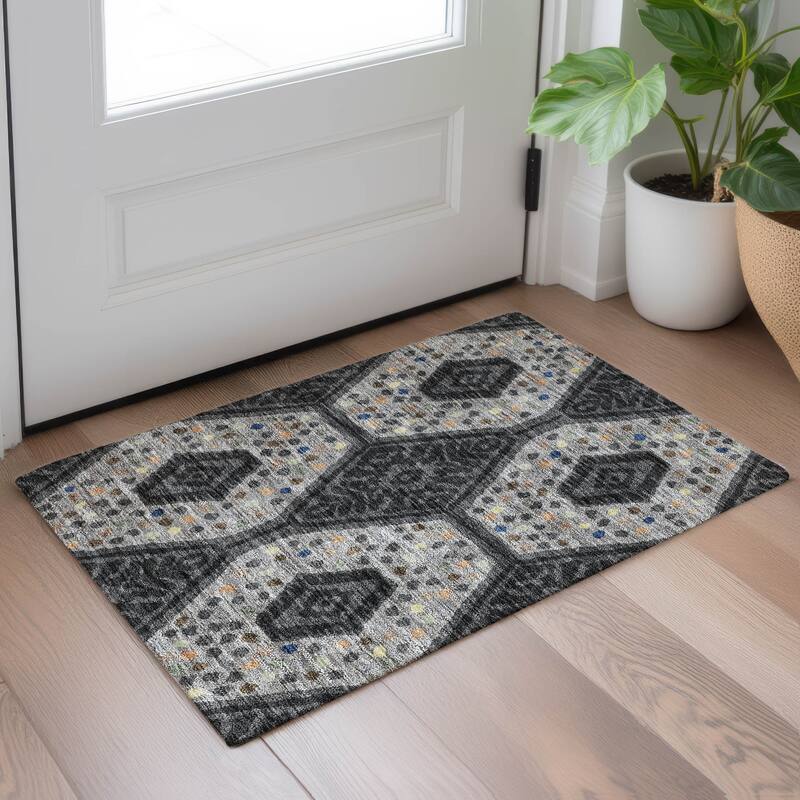 Machine Washable Indoor/ Outdoor Global Nipsey Chantille Rug