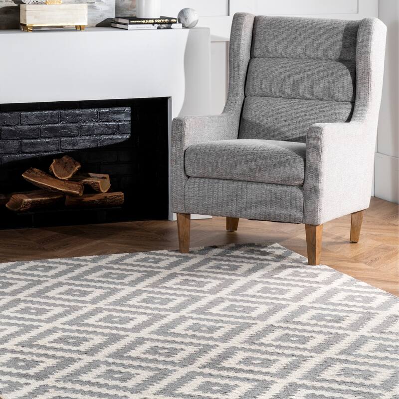 Nuloom Kellee Hand Tufted Geometric Wool Area Rug