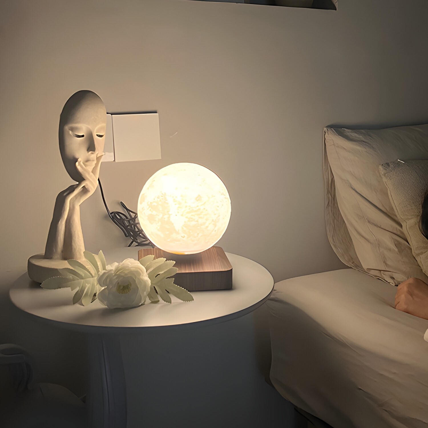 3D Levitating LED Moon Lamp Bedside Night lamp Touch Control 6.8in