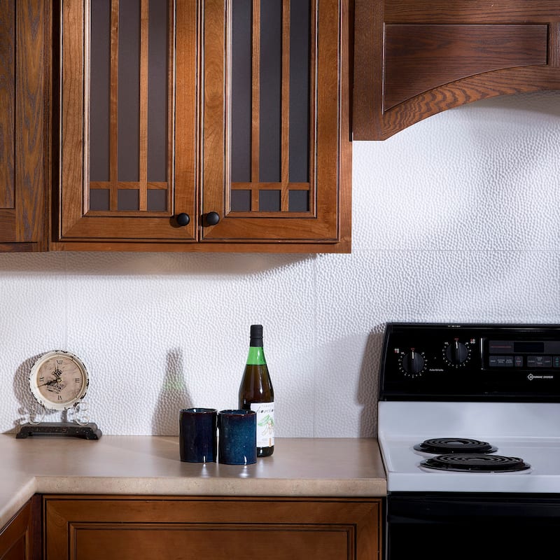 FASÄDE Hammered Decorative Vinyl Backsplash Panel