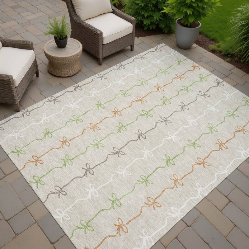 Machine Washable Indoor/ Outdoor Modern Bow Stripe Chantille Rug
