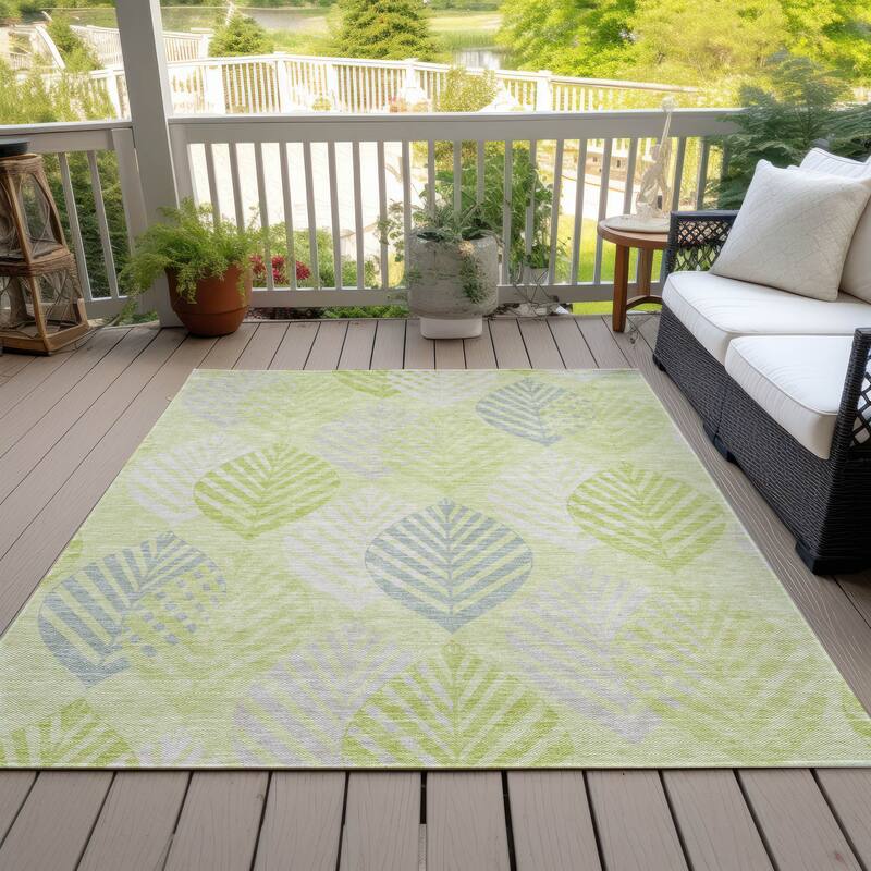Machine Washable Indoor/ Outdoor Chantille Casual Palm Rug - Aloe - 5' x 7'6"