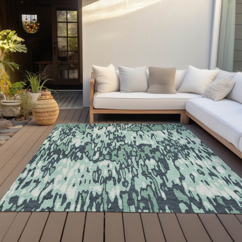 Machine Washable Indoor/ Outdoor Modern Watercolor Chantille Rug