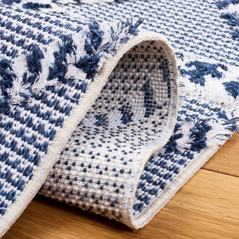 SAFAVIEH Augustine Saori Rustic Trellis Fringe Rug