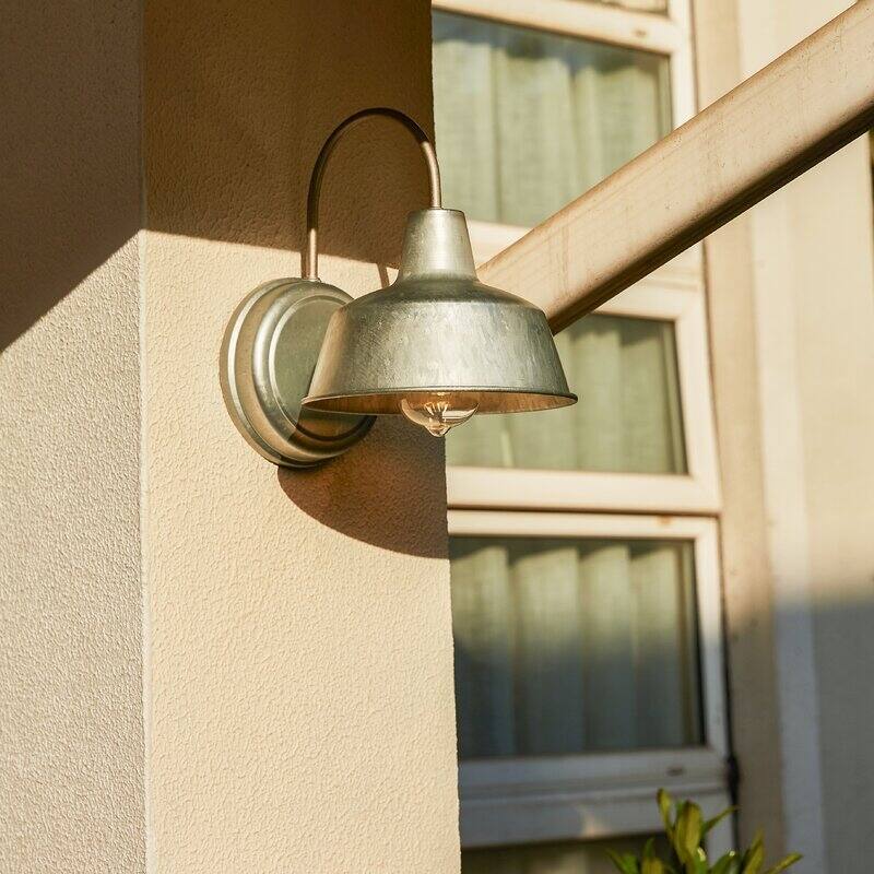 1-Light Outdoor Barn Light With Galvanized finish - 8.35"x10.65"x11"