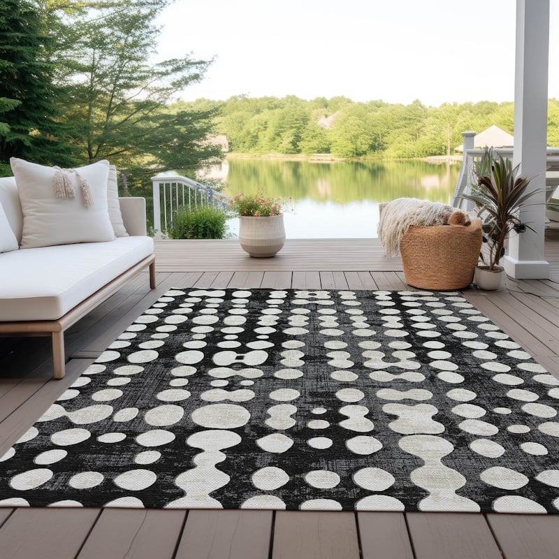 Machine Washable Indoor/ Outdoor Chantille Abstract Dots Rug - Black - 10' x 14'