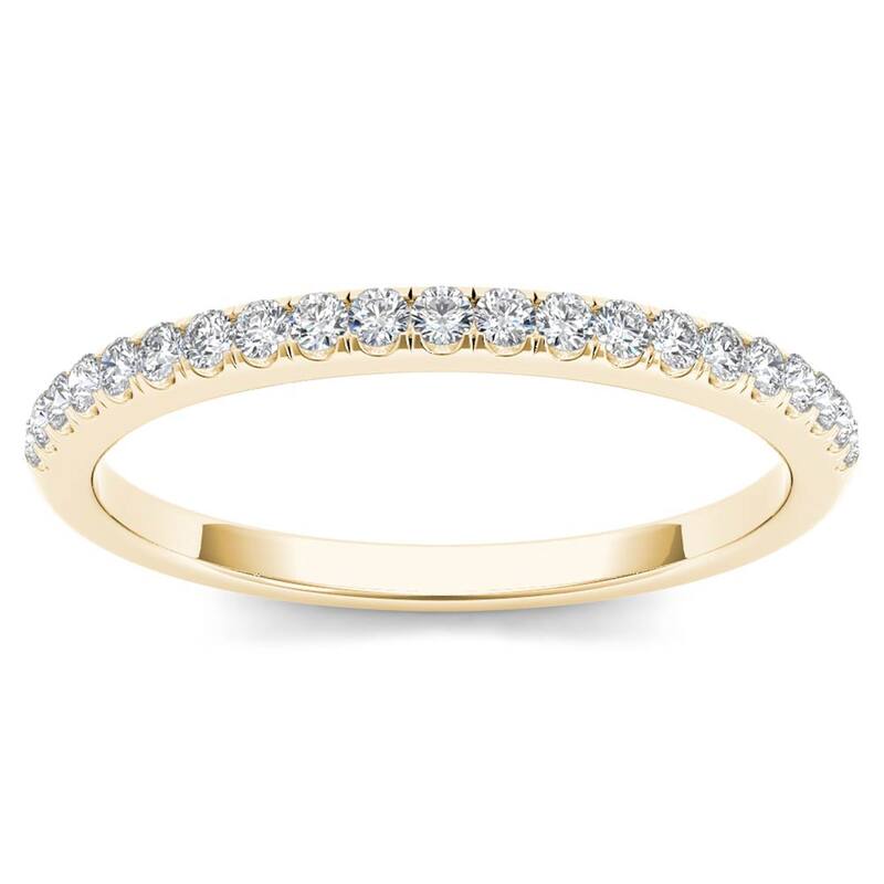 1/6ct TDW Diamond Wedding Band in 10K Yellow Gold for Women