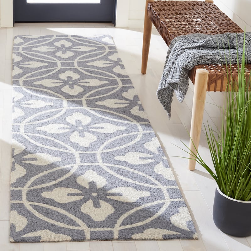 SAFAVIEH Handmade Four Seasons Dedde Floral Rug - 2'3" x 8' Runner - Grey/Ivory