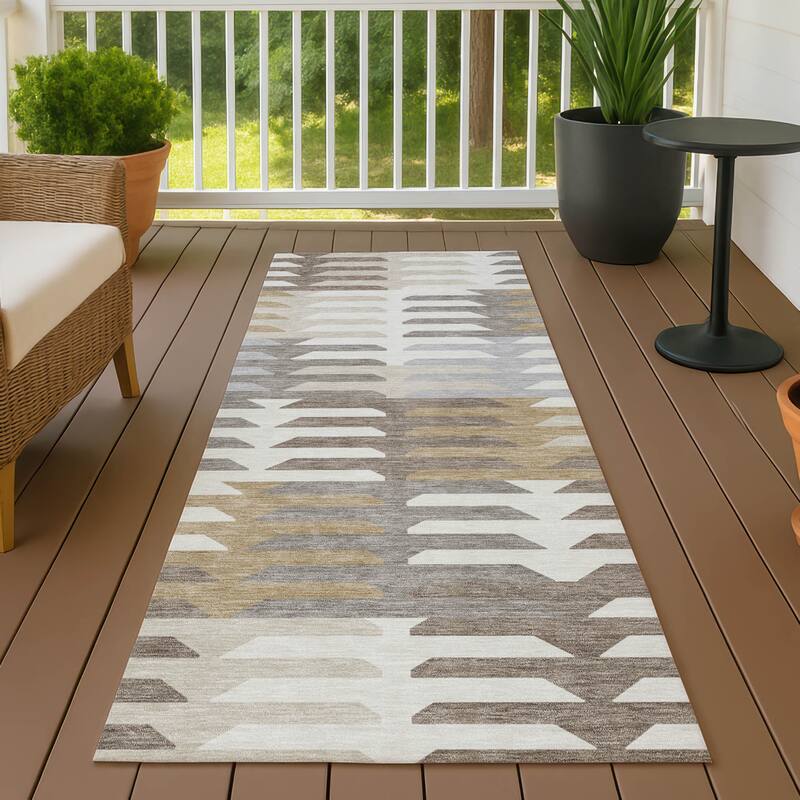 Machine Washable Indoor/ Outdoor Modern Stacks Chantille Rug - Taupe - 2'3" x 7'6"