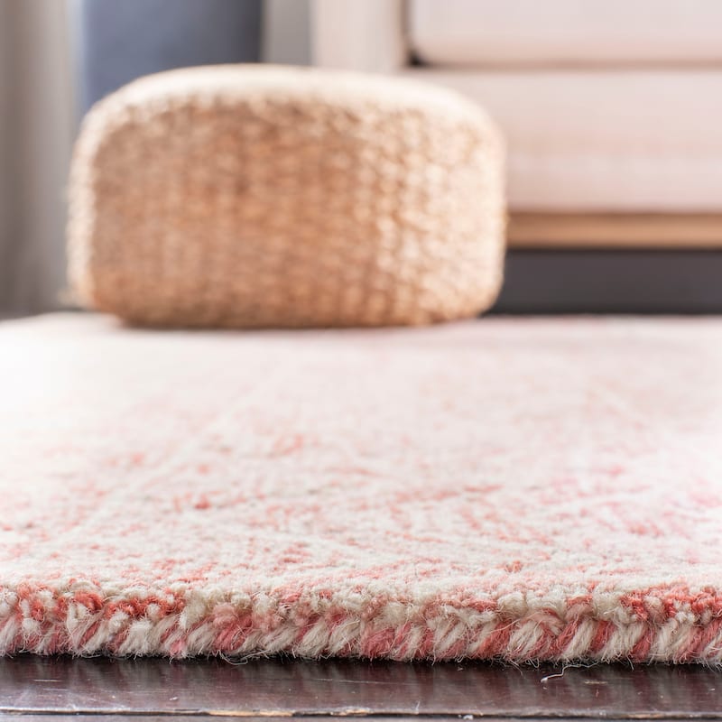 SAFAVIEH, Handmade Micro-Loop Fedosia Wool Rug