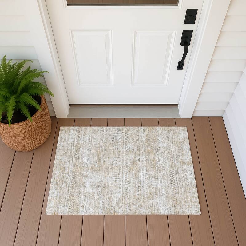 Machine Washable Indoor/ Outdoor Global Jara Chantille Rug - Ivory - 1'8" x 2'6"