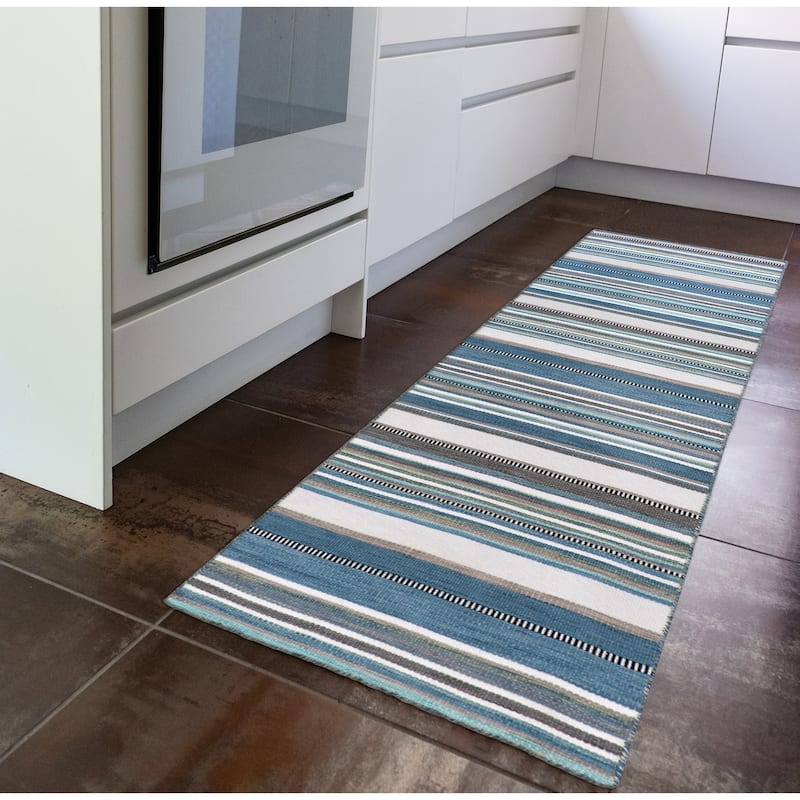 Liora Manne Sonoma Malibu Stripe Hand-woven Indoor/ Outdoor Area Rug