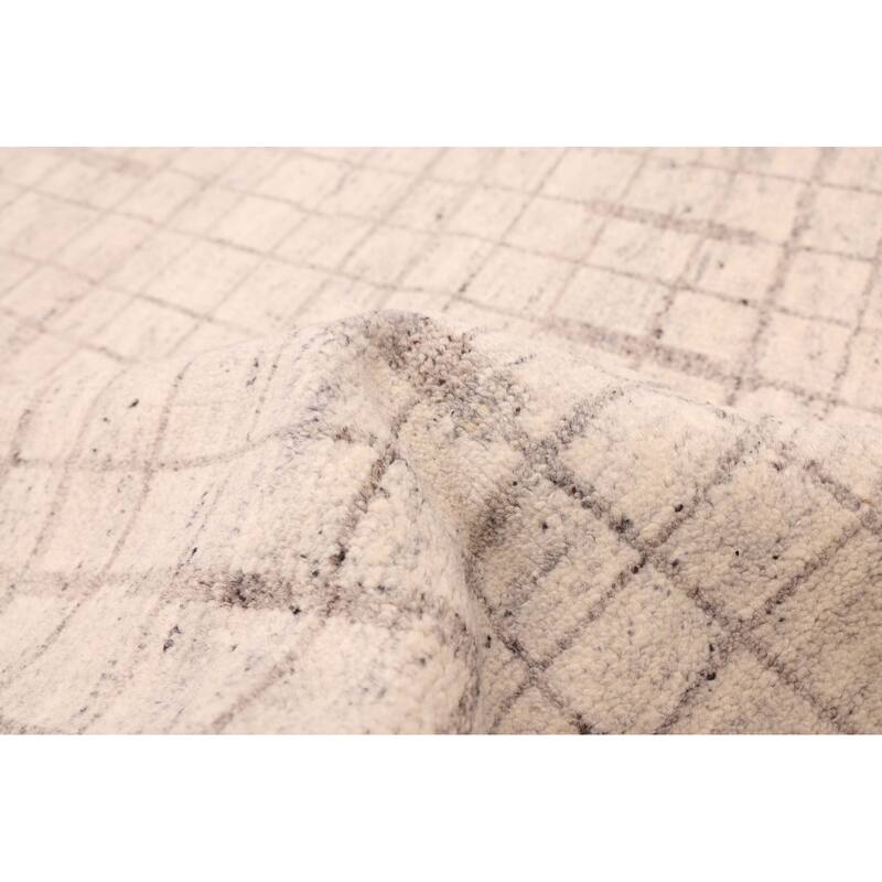 ECARPETGALLERY Hand-knotted Tangier Light Grey Wool Rug - 5'1 x 7'10