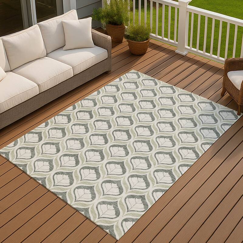 Machine Washable Indoor/ Outdoor Modern Trellis Chantille Rug - Celery - 5' x 7'6"