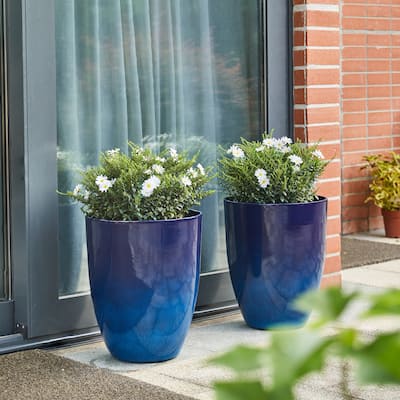 Glitzhome 16.75"H Set of 2 Oversized Eco-Friendly PE/Resin Faux Ceramic Tall Planter Porch Pot