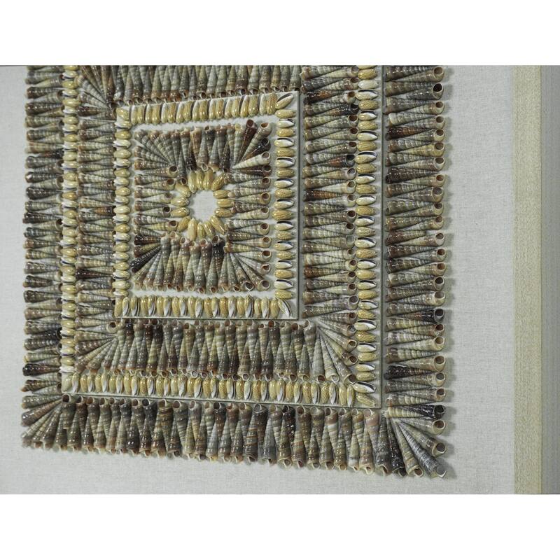 HUJI 3 Tier Shell Art Shadow Box Wall Decor