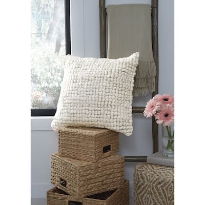 Signature Design by Ashley Aavie White Pillow (Set of 4)