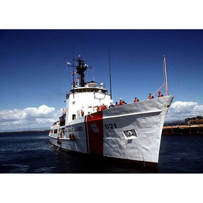 USCGC Valiant WMEC-621 30 Inches L Ship Model