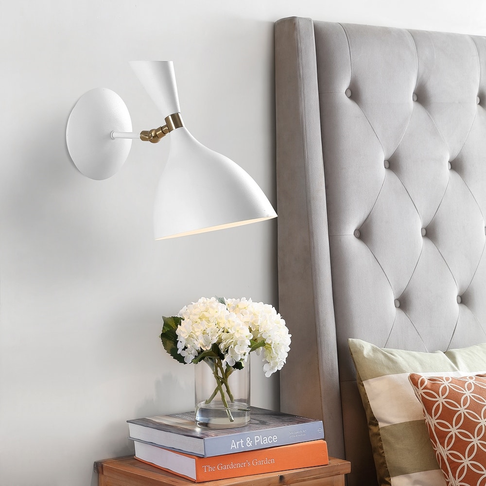 Josef 10" Iron Retro LED Wall Sconce, Black by JONATHAN Y - One