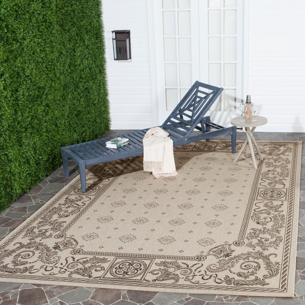 SAFAVIEH Courtyard Beverley Indoor/ Outdoor Patio Backyard Rug