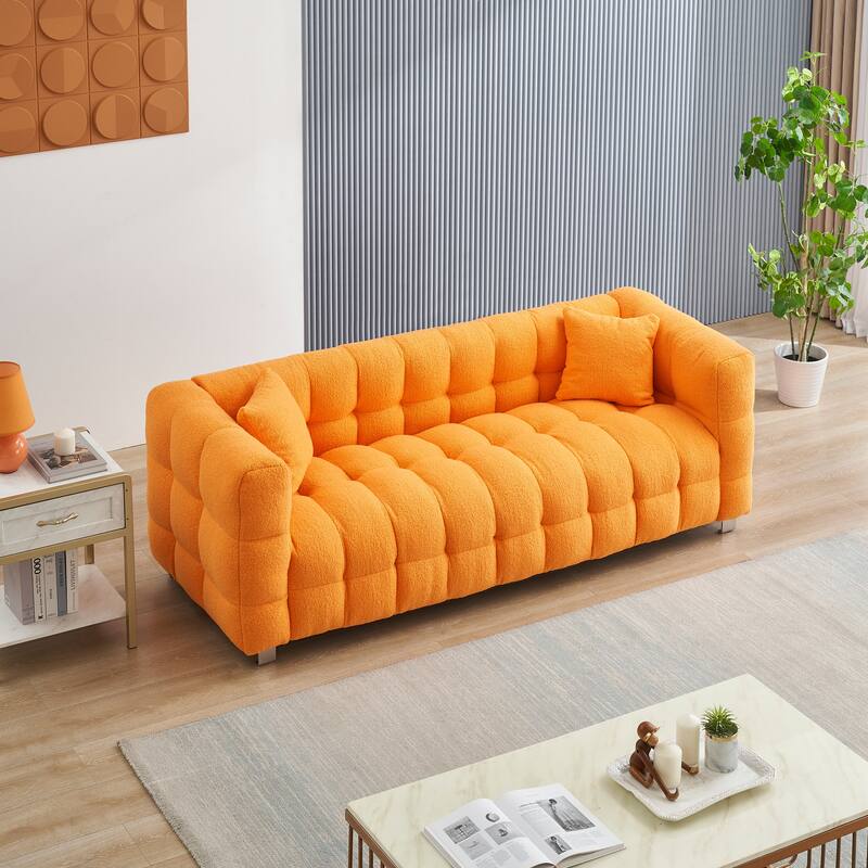 Stylish Fluffy Sofa with Plush Cushions & 2 Throw Pillows - Comfortable 3-Seater Couch
