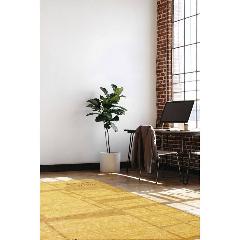 ECARPETGALLERY Hand Loomed Kashkuli Gabbeh Light Gold Wool Rug - 4'8 x 6'5