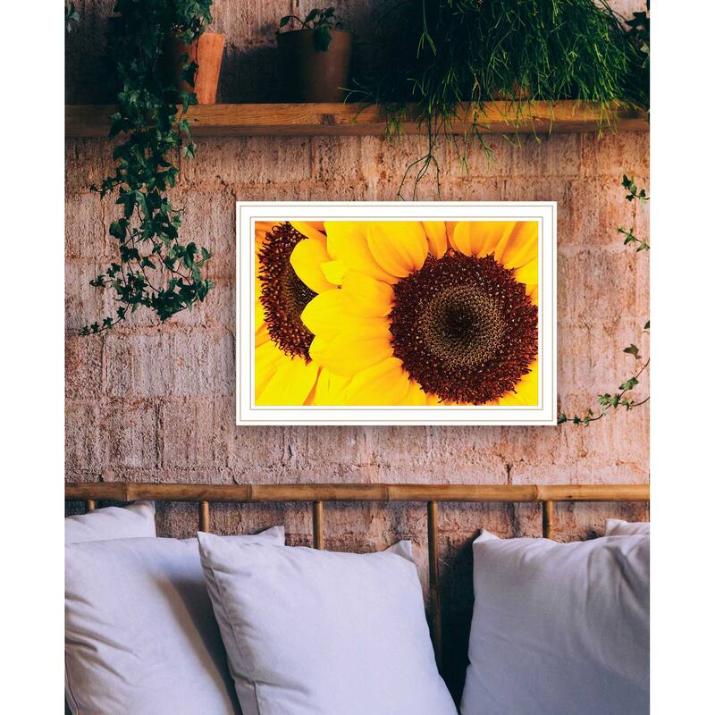 TrendyDecor4U Contemporary "Sunflower Portrait" Framed Print Wall Art