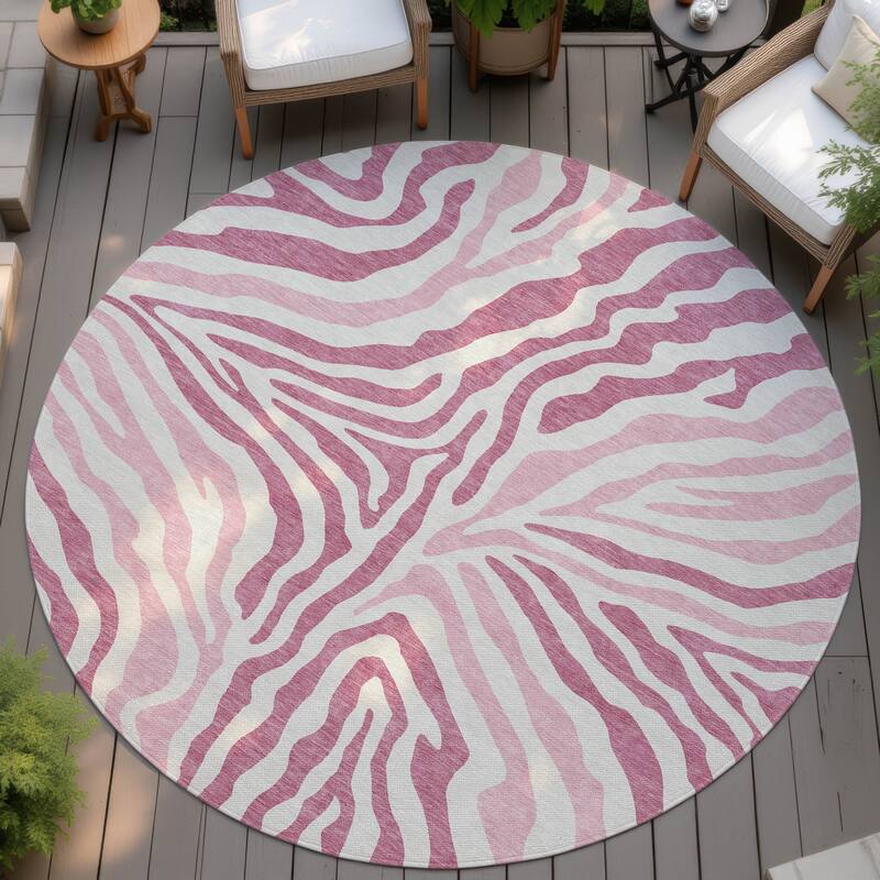 Machine Washable Indoor/ Outdoor Modern Prints Chantille Rug - Pink - 8' x 8'