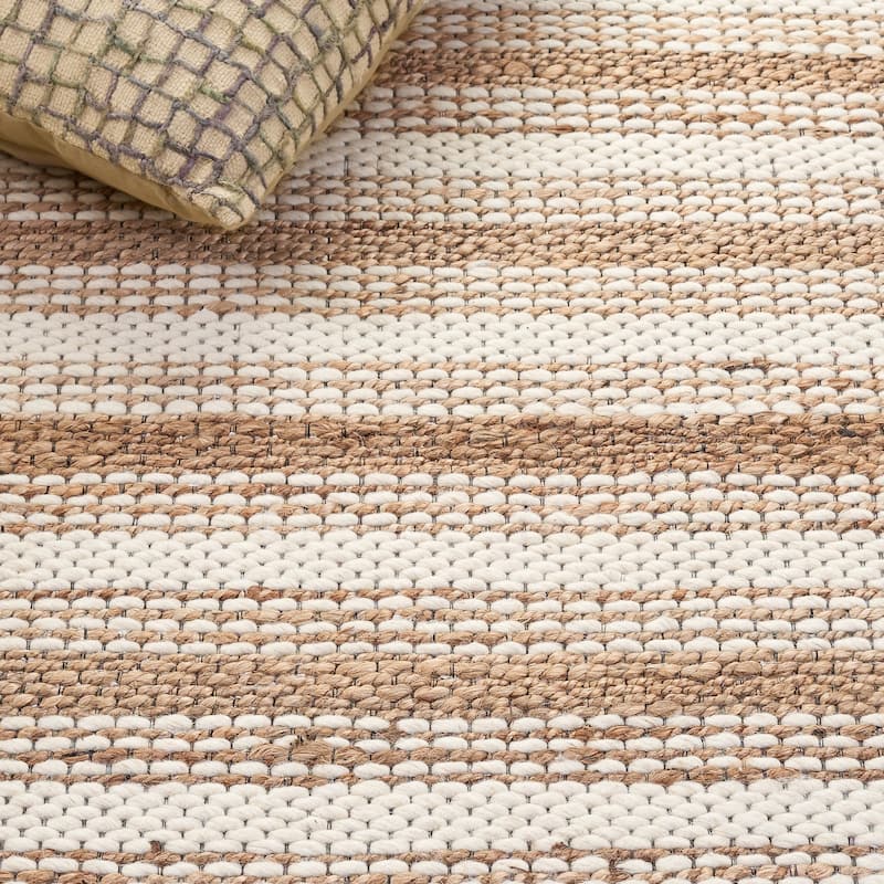 SAFAVIEH Handmade Natural Fiber Unette Wool Rug