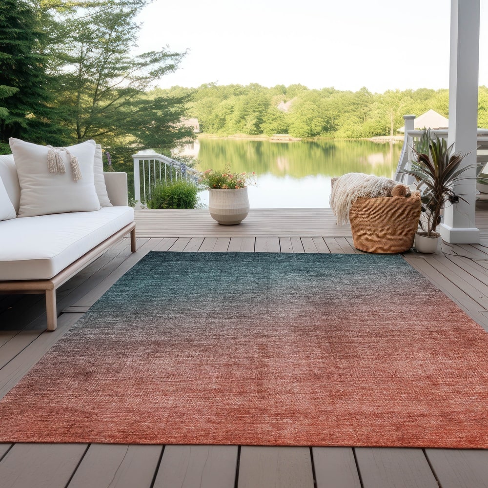 Machine Washable Indoor/ Outdoor Modern Ombre Chantille Rug