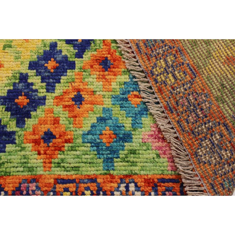 Eclectic Balochi Vargas Green/Orange Hand Knotted Wool Rug - 4'9'' x 6'6''