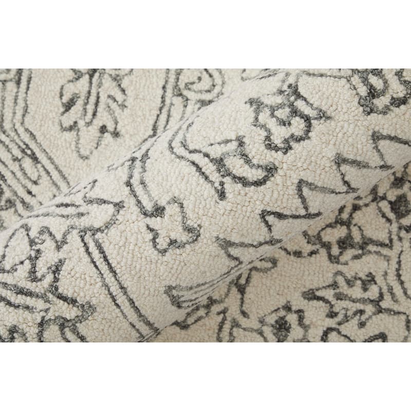 Grand Bazaar Natal Hand Tufted Medallion Transitional Area Rug