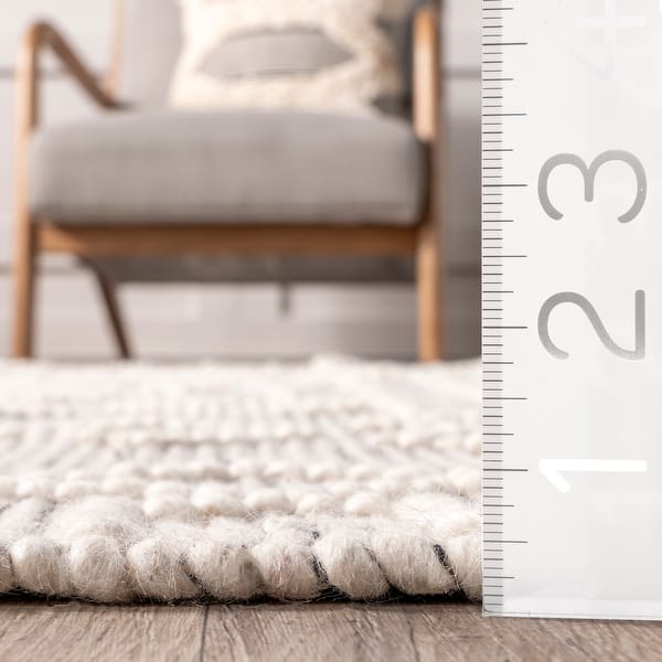 Nuloom Lucile Moroccan Diamond Wool Area Rug