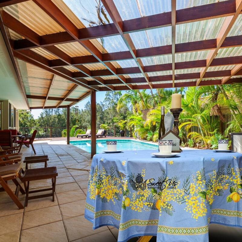 Citronnée Wipeable Tablecloth, Stain Resistant, French Acrylic - 71 inches - Blue