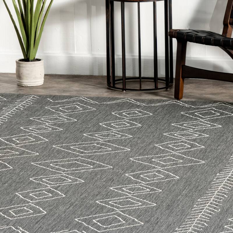 Nuloom Serna Moroccan Indoor/Outdoor Area Rug
